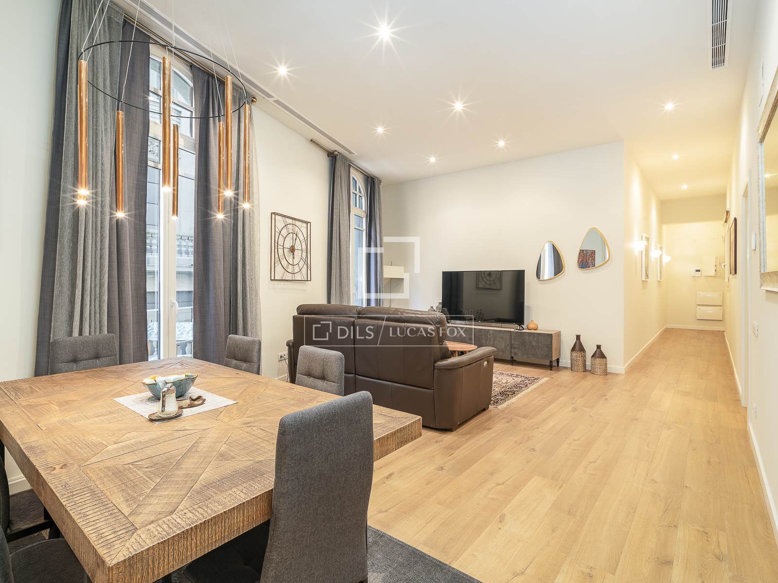 Huoneisto Barcelona, Espanja 4 makuuhuonetta, 169 m2 No. 161403