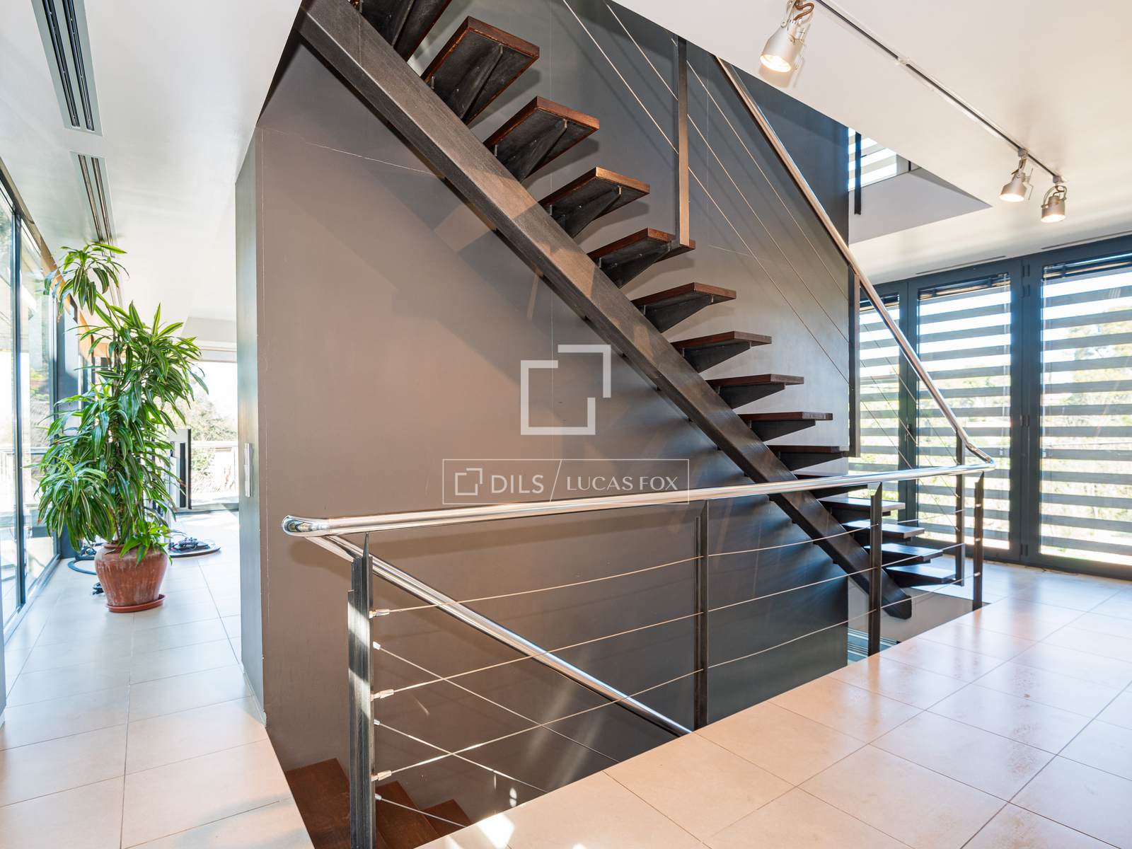 Villa en Sant Cugat del Vallès, Barcelona, España 6 dormitorios, 447 m2 No. 161399