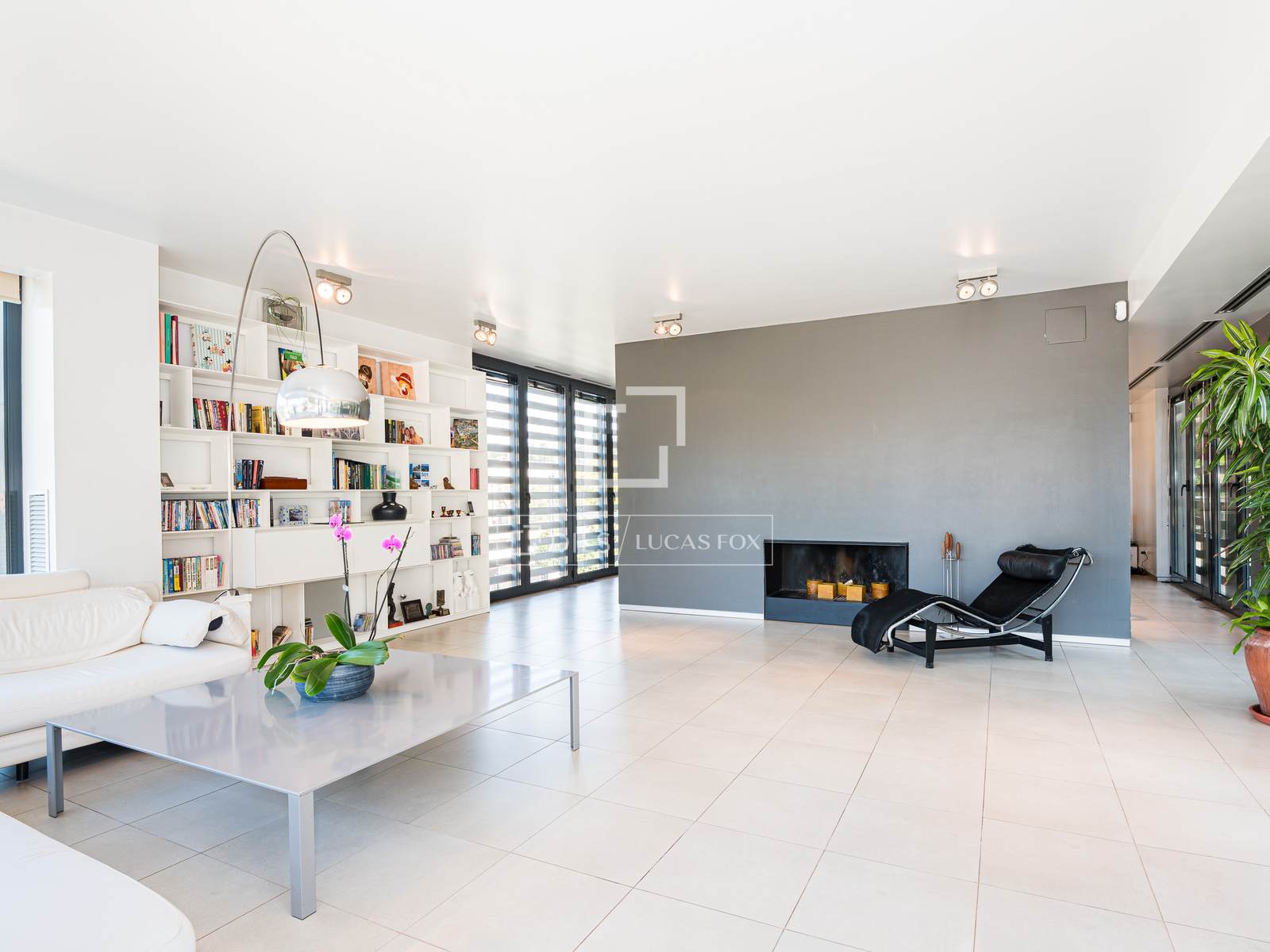 Villa en Sant Cugat del Vallès, Barcelona, España 6 dormitorios, 447 m2 No. 161399