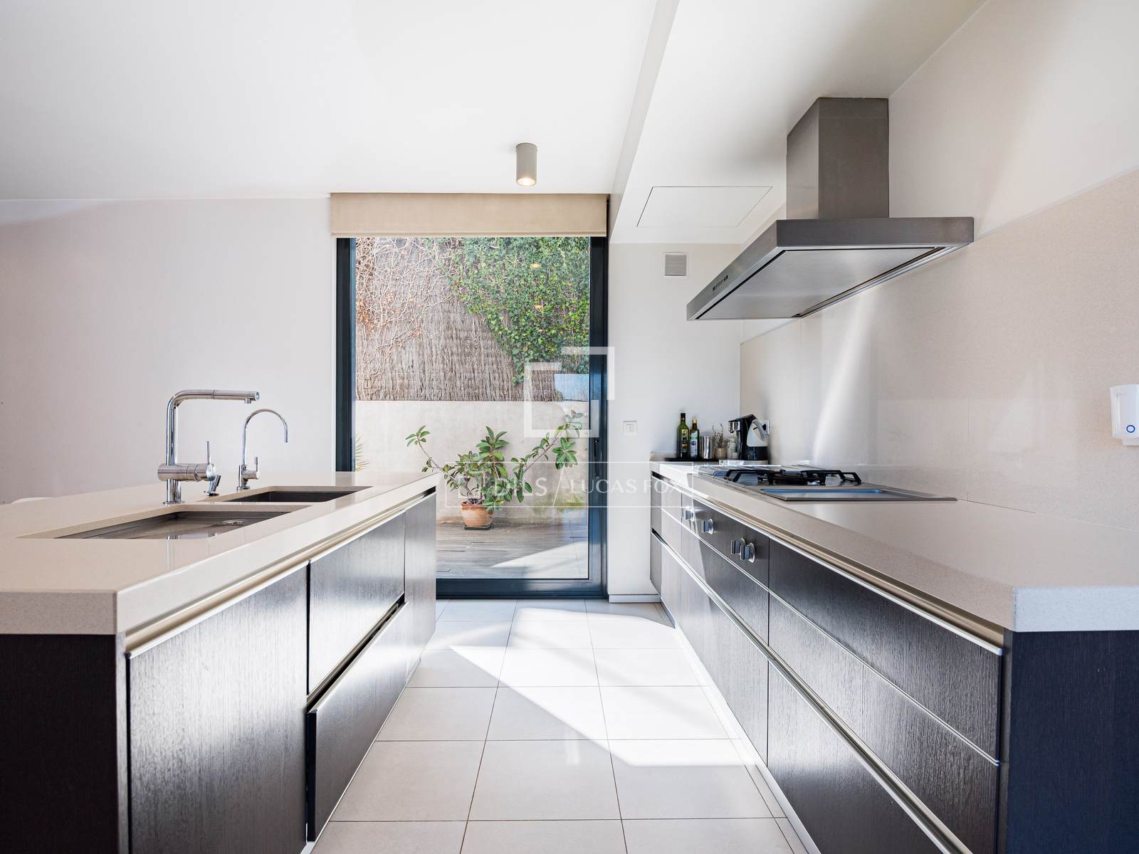 Villa en Sant Cugat del Vallès, Barcelona, España 6 dormitorios, 447 m2 No. 161399