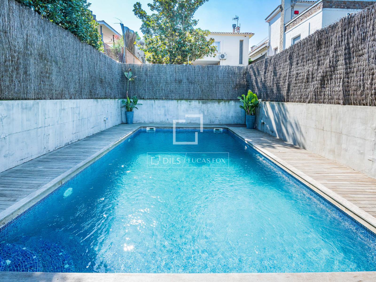 Villa en Sant Cugat del Vallès, Barcelona, España 6 dormitorios, 447 m2 No. 161399