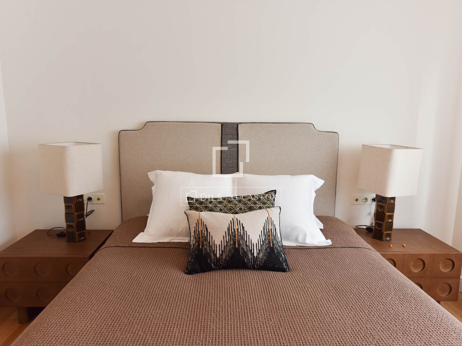 Apartment in Barcelona, Spain 4 bedrooms, 174 sq.m. No. 161400