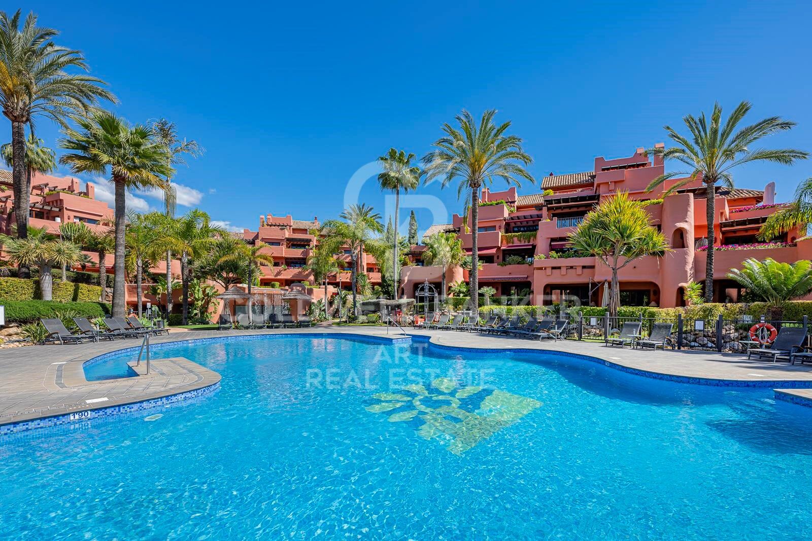 Penthouse w Estepona, Malaga, Hiszpania 3 sypialnie, 206 mkw. nr 158352