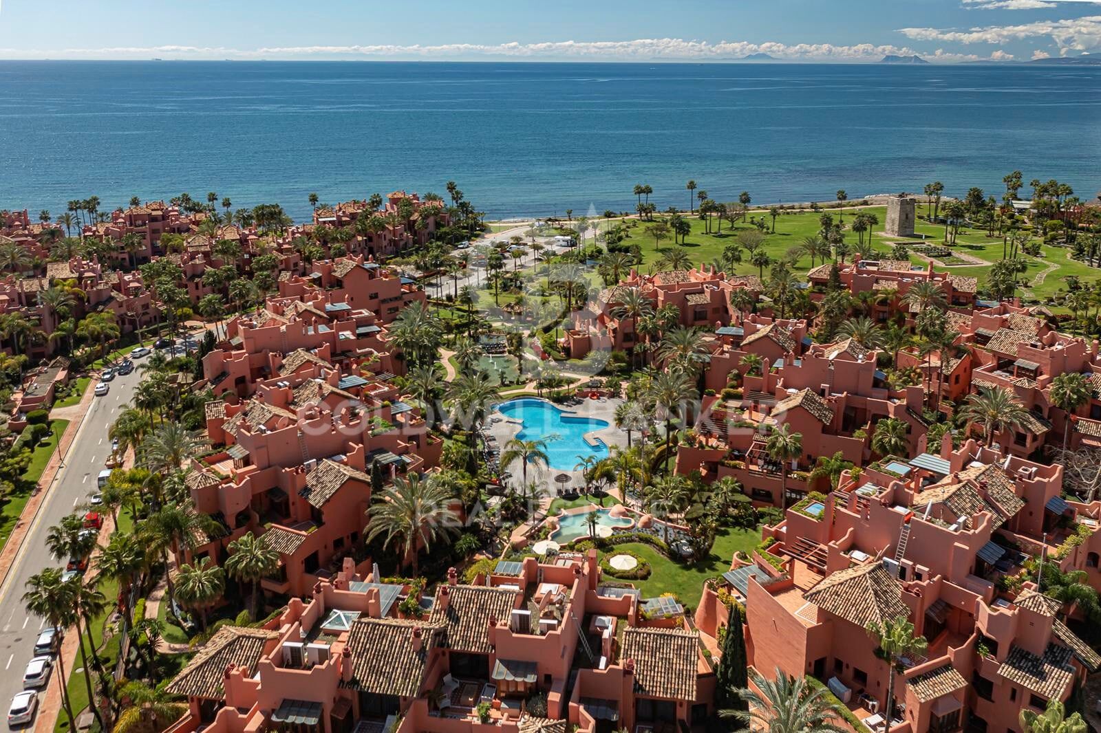Penthouse w Estepona, Malaga, Hiszpania 3 sypialnie, 206 mkw. nr 158352
