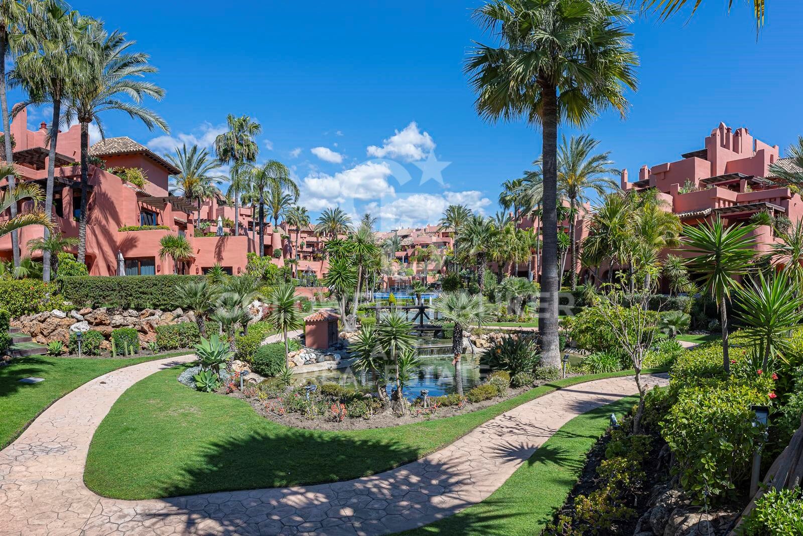 Penthouse w Estepona, Malaga, Hiszpania 3 sypialnie, 206 mkw. nr 158352