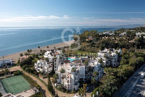 Lägenhet i Estepona, Malaga, Spanien 3 sovrum, 120 kvm. Nr. 158348