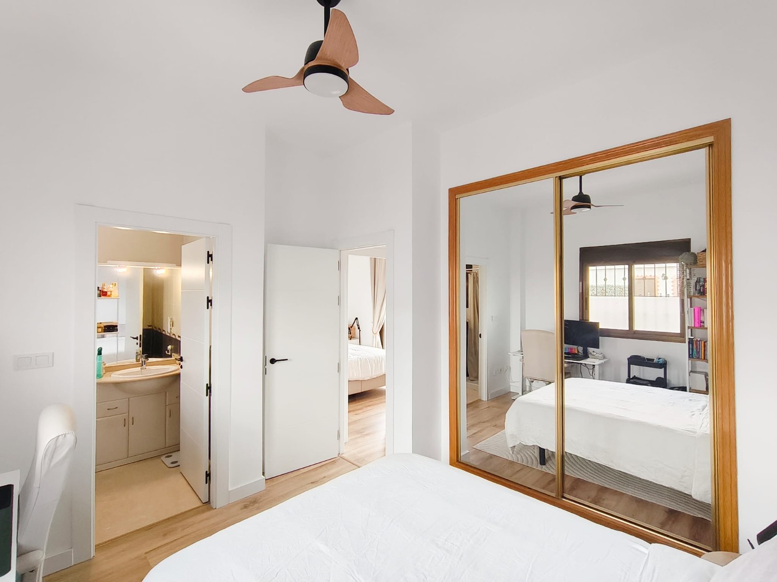Radhus i San Miguel de Salinas, Alicante, Spanien 3 sovrum, 102 kvm. Nr. 190216