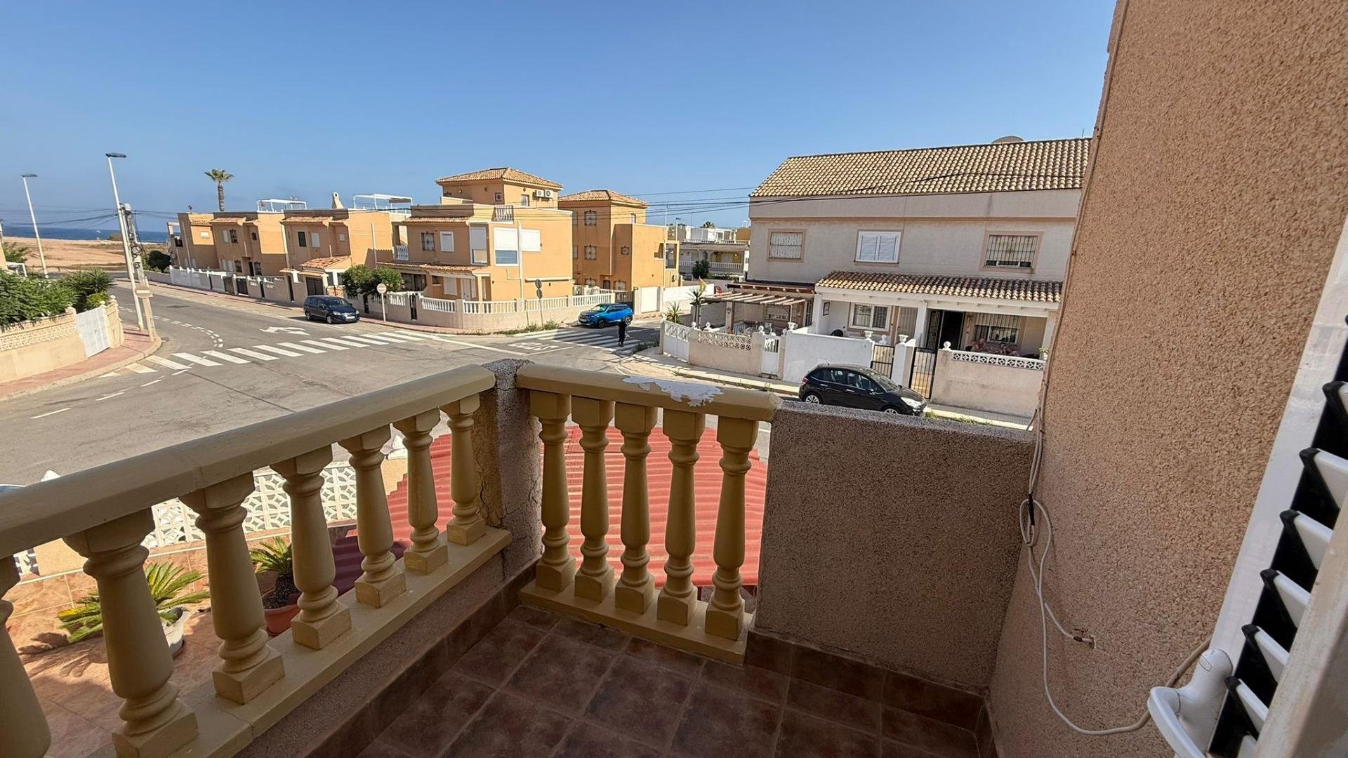 Townhouse à Torrevieja, Alicante, Espagne 3 chambres, 267 m2 No. 190170