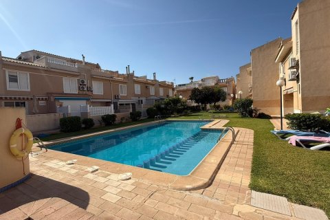 Townhouse in Torrevieja, Alicante, Spain 3 bedrooms, 267 sq.m. No. 190170