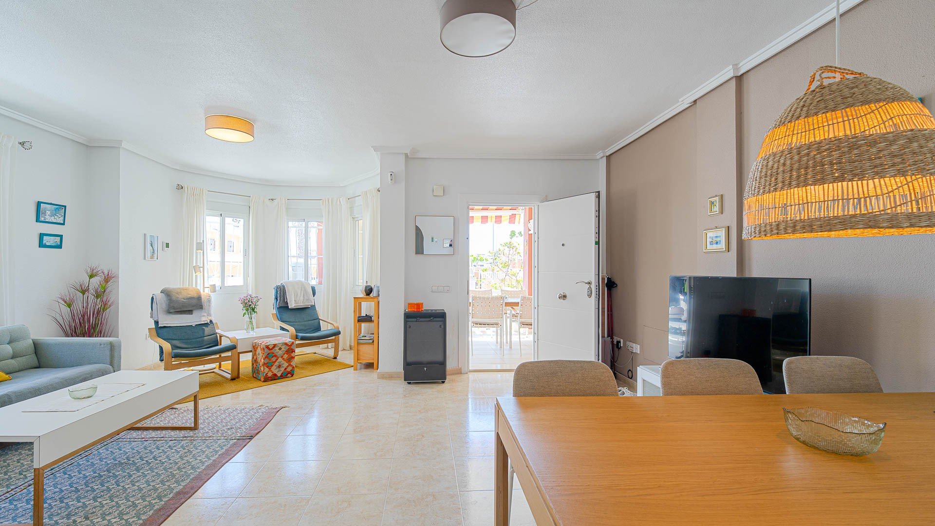 Kaupunkipientalo Alicante, Espanja 3 makuuhuonetta, 126 m2 No. 190214