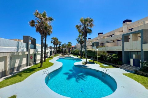Apartamento en La Mata, Alicante, España 2 dormitorios, 62 m2 No. 190171