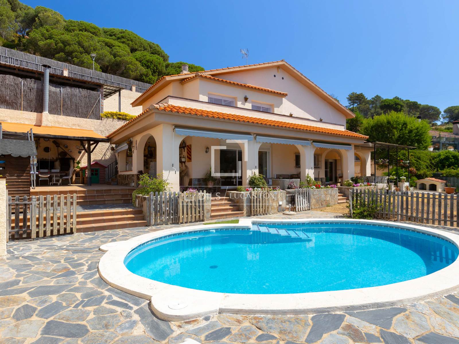 Villa à Cabrils, Barcelona, Espagne 4 chambres, 218 m2 No. 150967