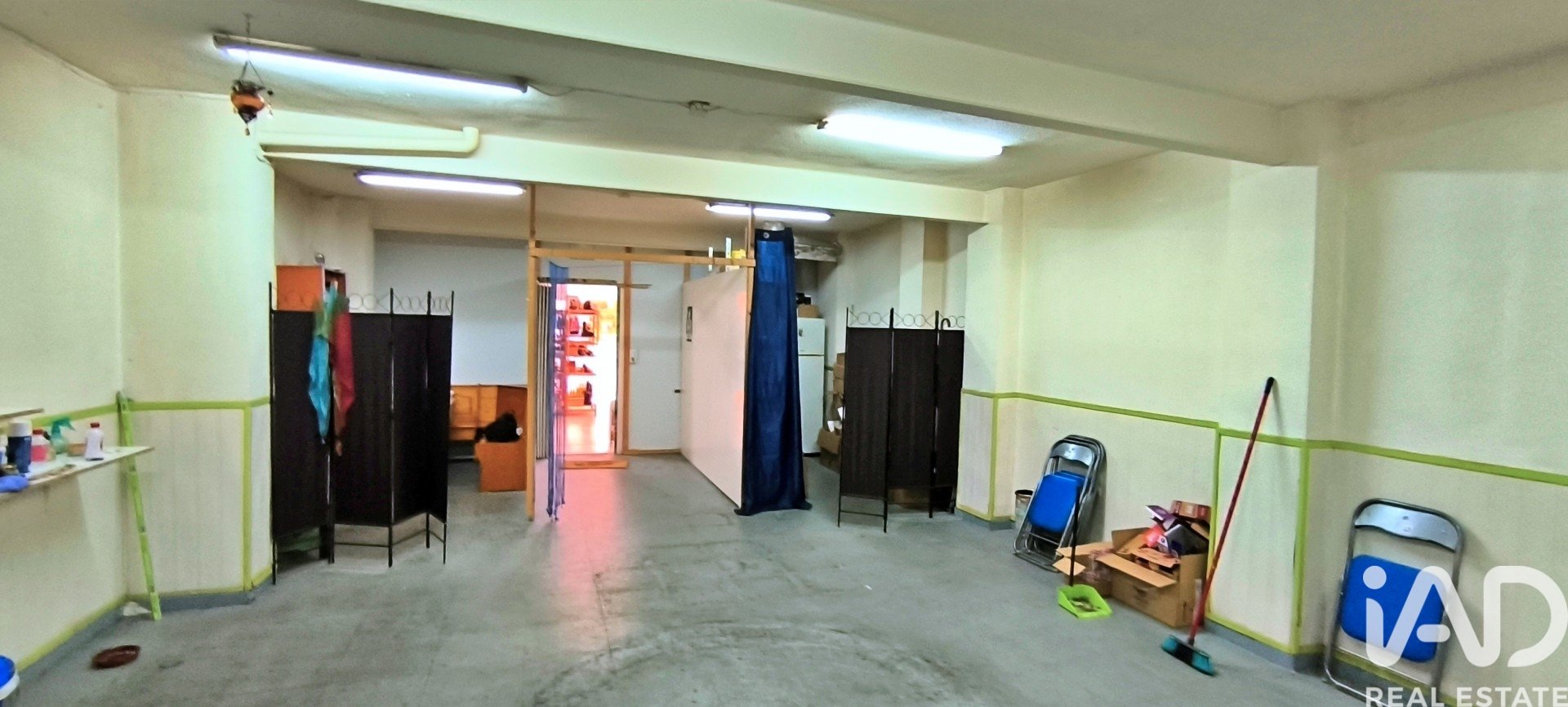 Commercial property in Elche, Alicante, Spain 100 sq.m. No. 187715