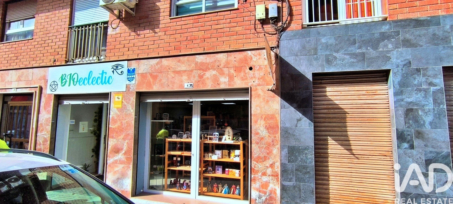 Commercial property in Elche, Alicante, Spain 100 sq.m. No. 187715