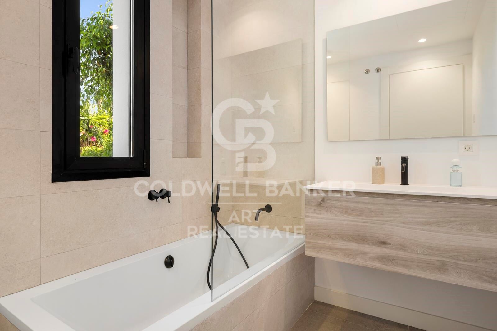 Willa w Marbella, Malaga, Hiszpania 5 sypialni, 408 mkw. nr 157841