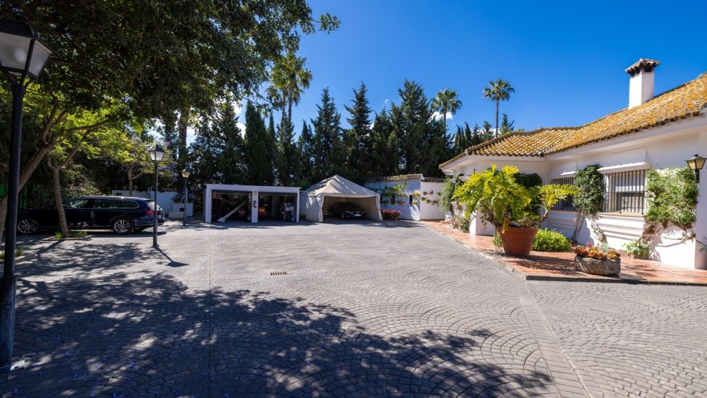 Villa in Jerez de la Frontera, Cadiz, Spanien 4 Schlafzimmer, 350 m2 Nr. 99633