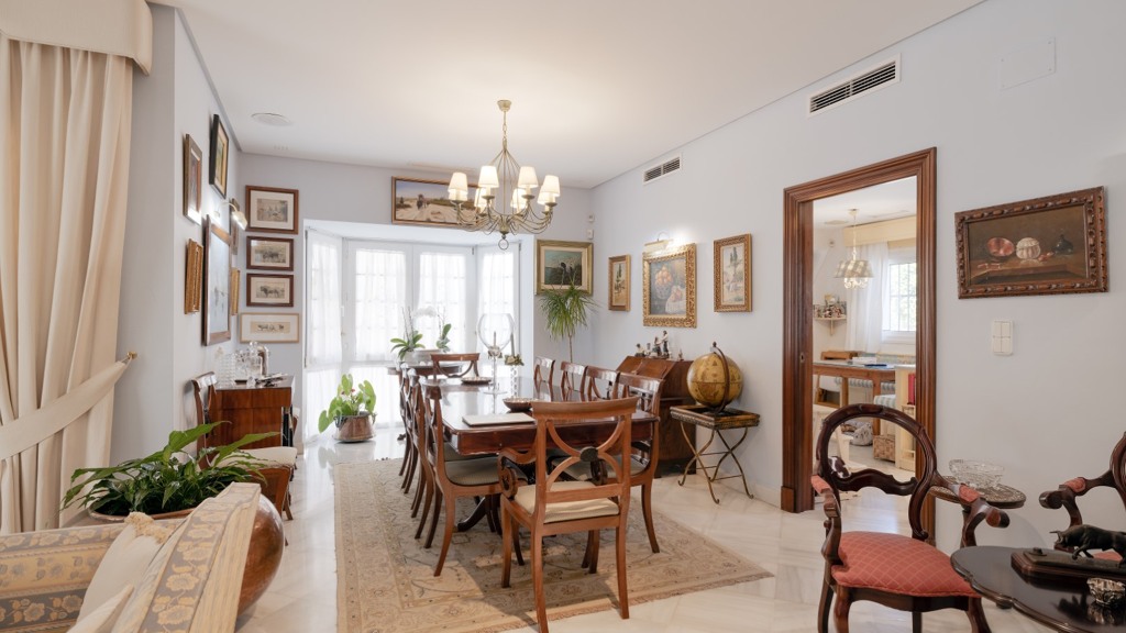 Villa in Jerez de la Frontera, Cadiz, Spanien 4 Schlafzimmer, 350 m2 Nr. 99633