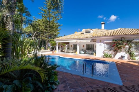 Villa à Jerez de la Frontera, Cadiz, Espagne 4 chambres, 350 m2 No. 99633