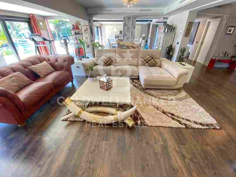 Villa in Marbella, Malaga, Spain 4 bedrooms, 597 sq.m. No. 158932