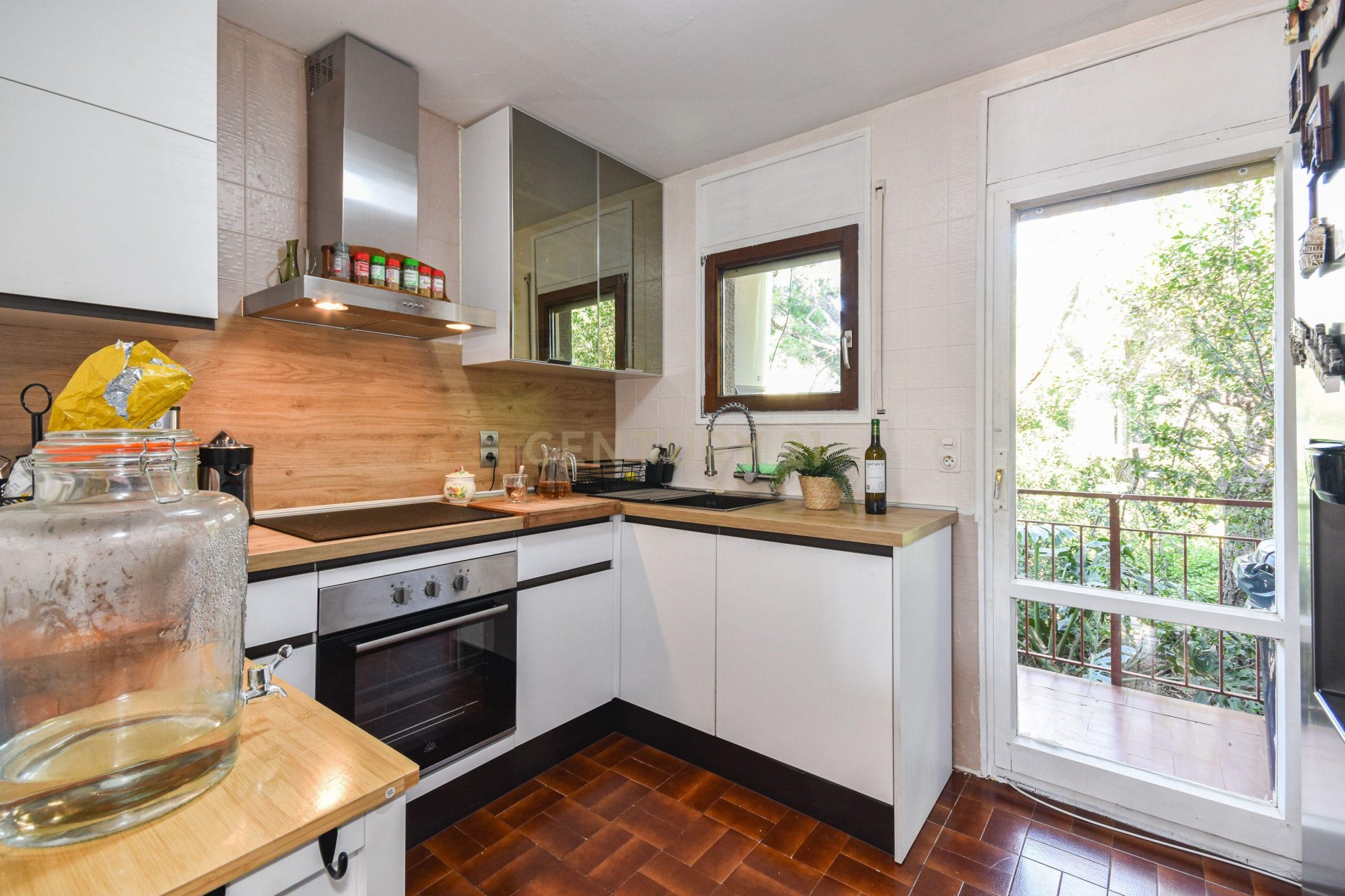 Сasa en Esplugues de Llobregat, Barcelona, España 7 dormitorios, 379 m2 No. 167732