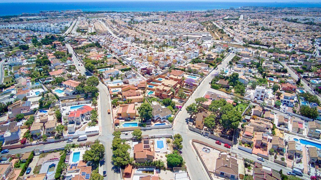 Parcela en Torrevieja, Alicante, España No. 145356