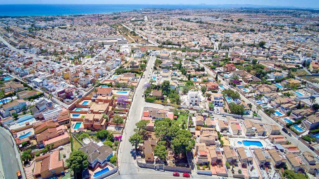 Parcela en Torrevieja, Alicante, España No. 145356