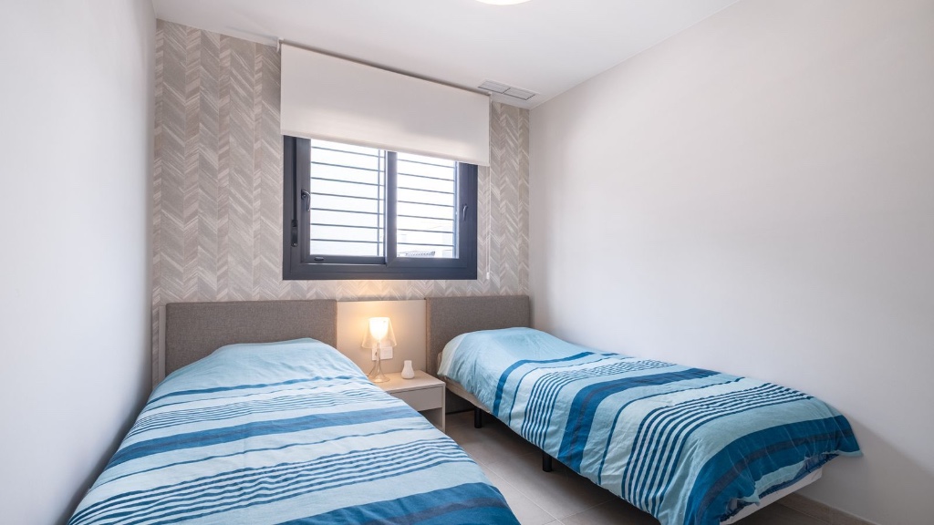 Квартира в Аликанте, Испания 2 спальни,  №145359