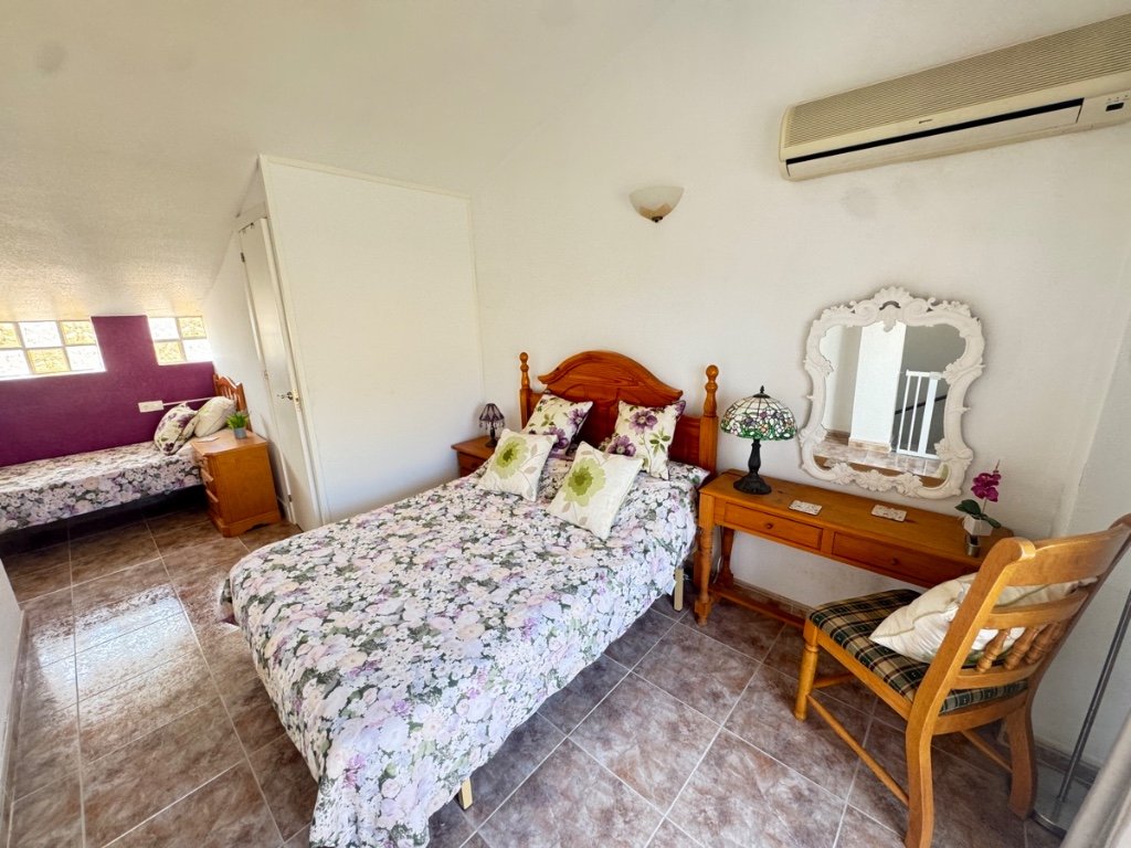 Casa adosada en Alicante, España 3 dormitorios, 80 m2 No. 145354
