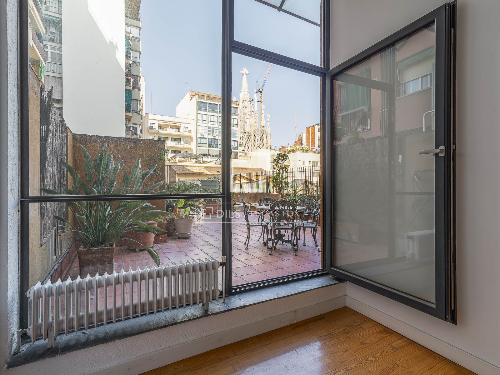 Dzīvoklis Barcelona, Spānijā 3 istabas, 149 m2 Nr. 167988