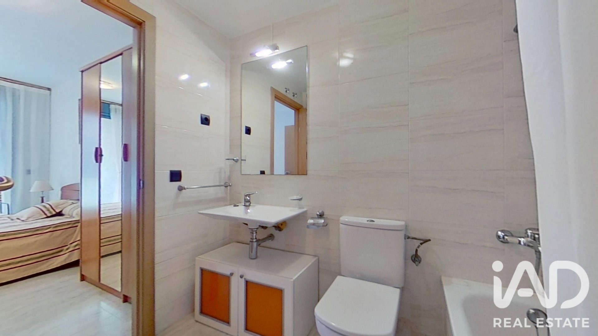 Apartamento en Torredembarra, Tarragona, España 2 dormitorios, 77 m2 No. 194330