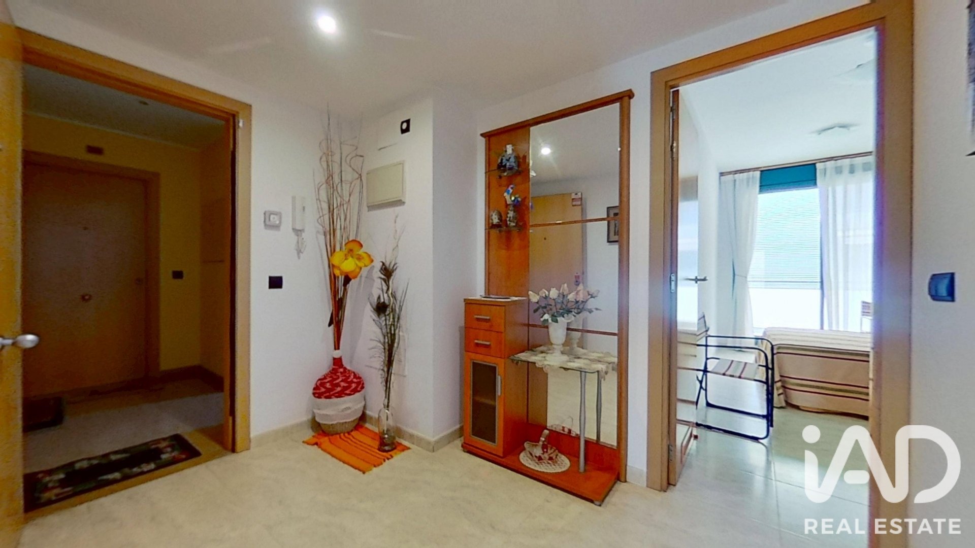 Apartamento en Torredembarra, Tarragona, España 2 dormitorios, 77 m2 No. 194330