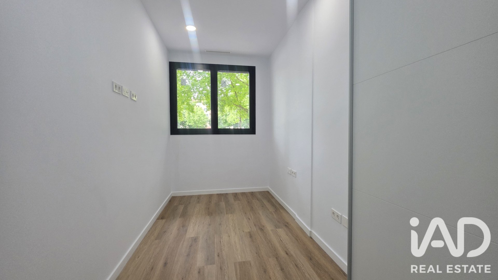 Apartment à Girona, Espagne 3 chambres, 152 m2 No. 194331