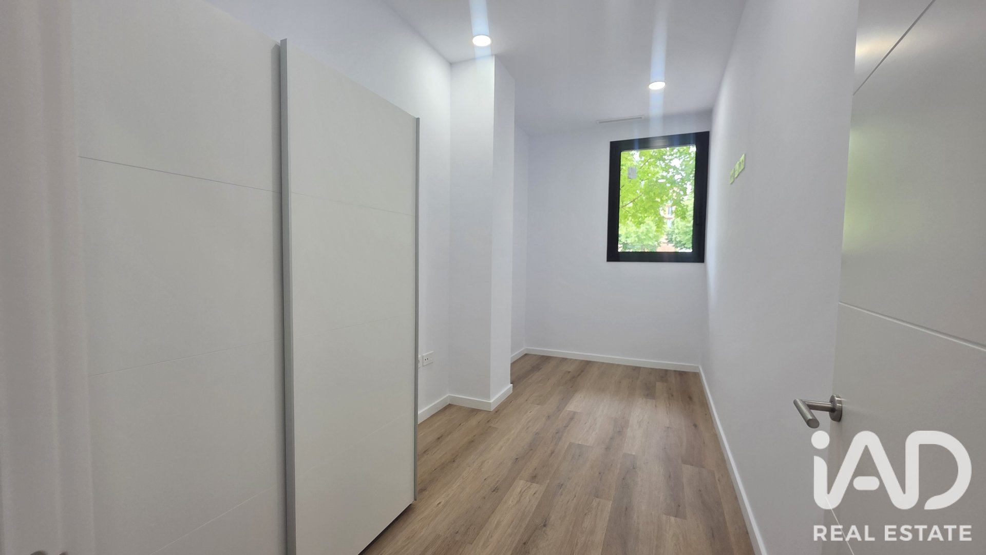 Apartment à Girona, Espagne 3 chambres, 152 m2 No. 194331
