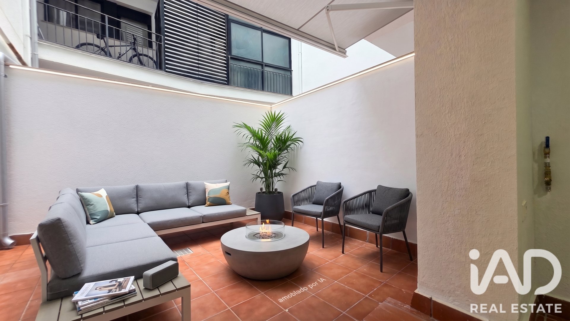 Apartment à Girona, Espagne 3 chambres, 152 m2 No. 194331
