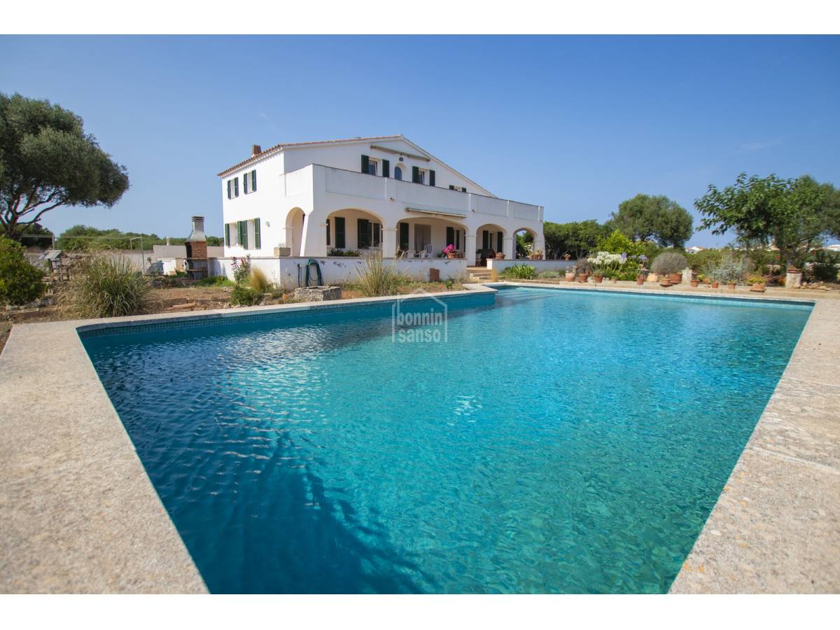 Villa in Mahon, Menorca, Spain 6 bedrooms, 371 sq.m. No. 73717