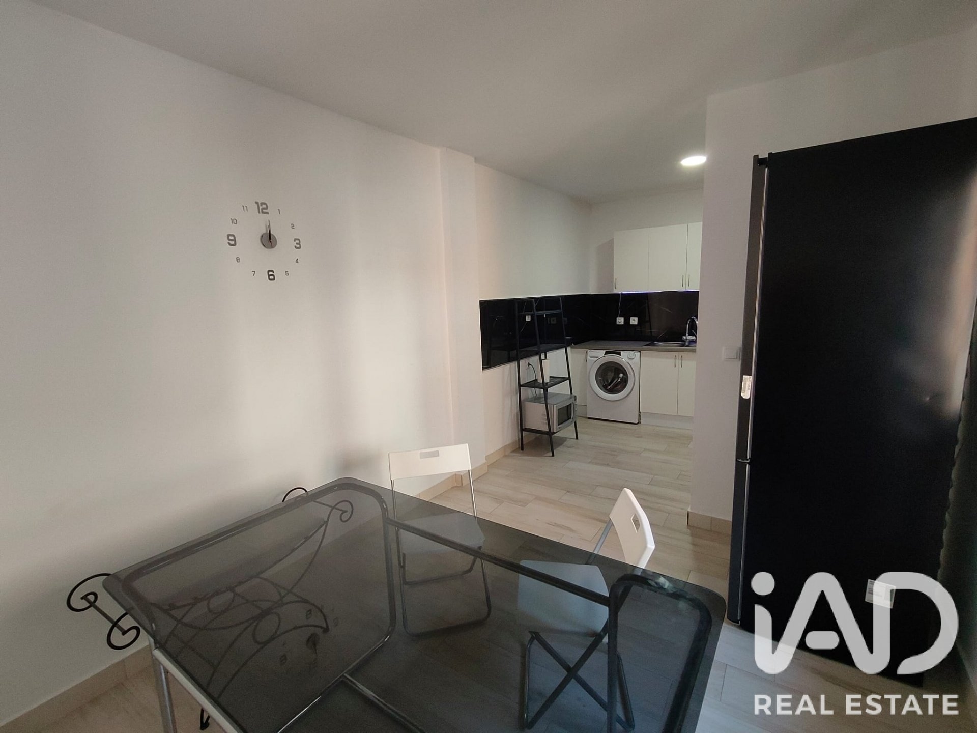 Apartamento en Valladolid, España 3 dormitorios, 99 m2 No. 187817