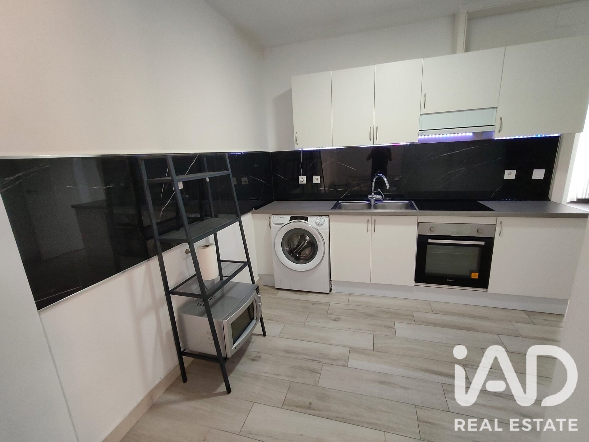 Apartamento en Valladolid, España 3 dormitorios, 99 m2 No. 187817