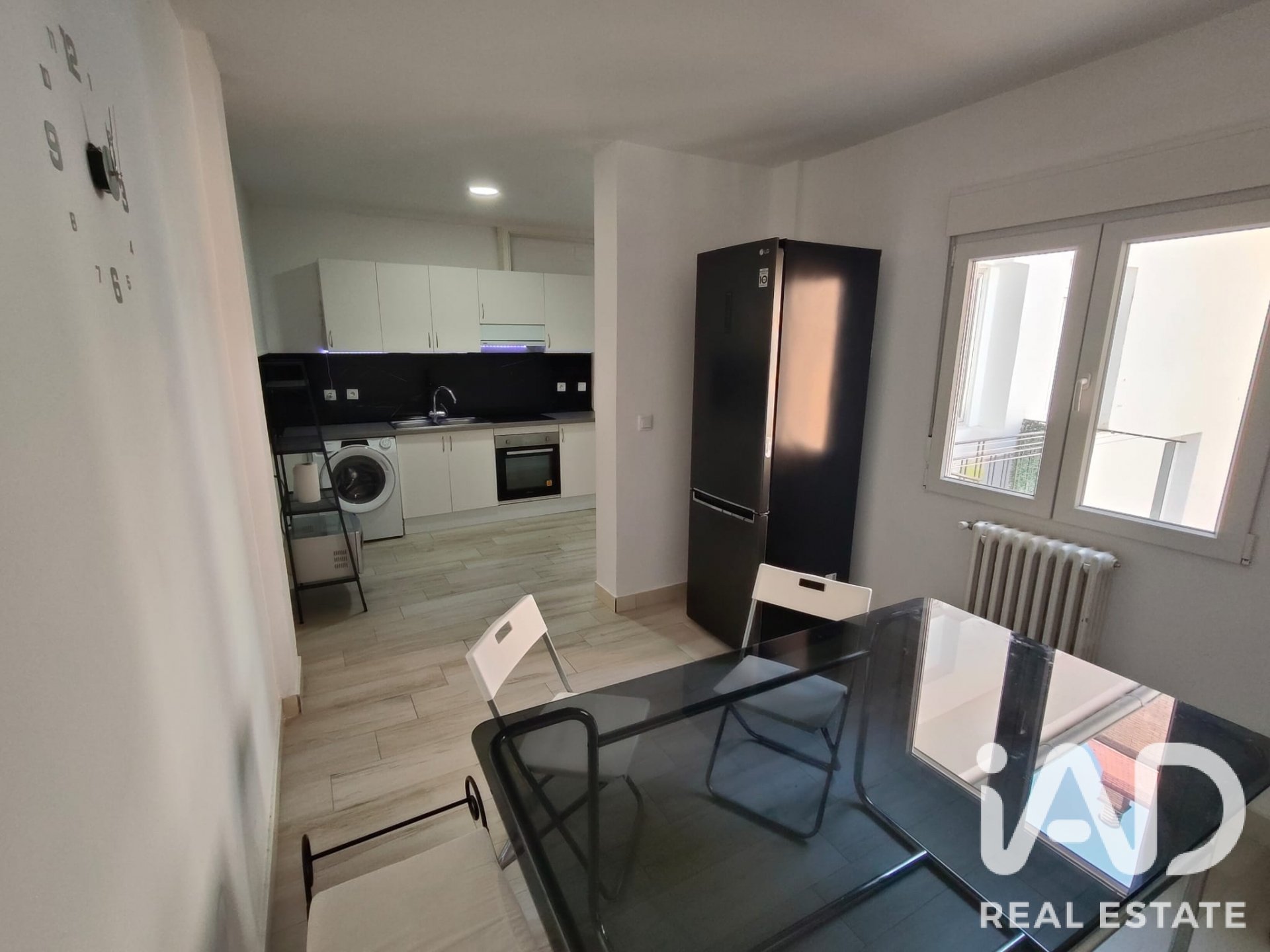 Apartamento en Valladolid, España 3 dormitorios, 99 m2 No. 187817