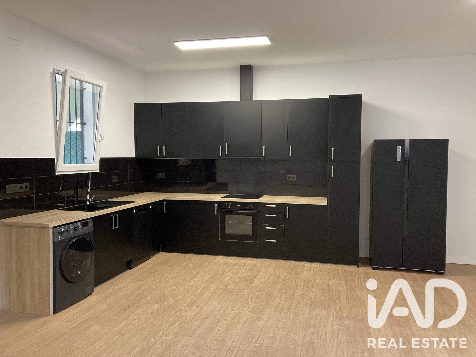 Dzīvoklis Las Rozas de Madrid, Madrid, Spānijā 2 istabas, 140 m2 Nr. 187818