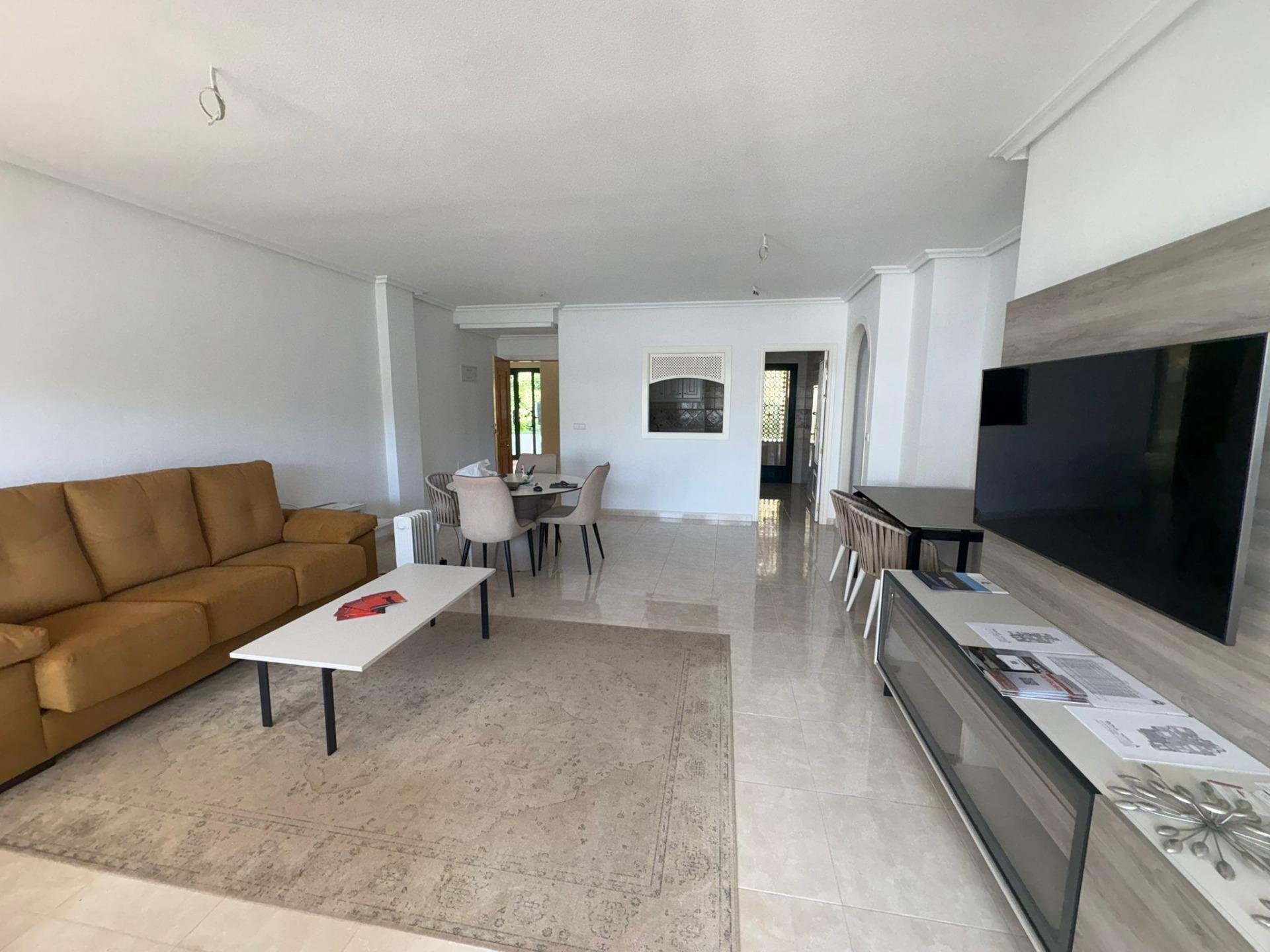 Apartment à Campoamor, Alicante, Espagne 2 chambres, 97 m2 No. 165867