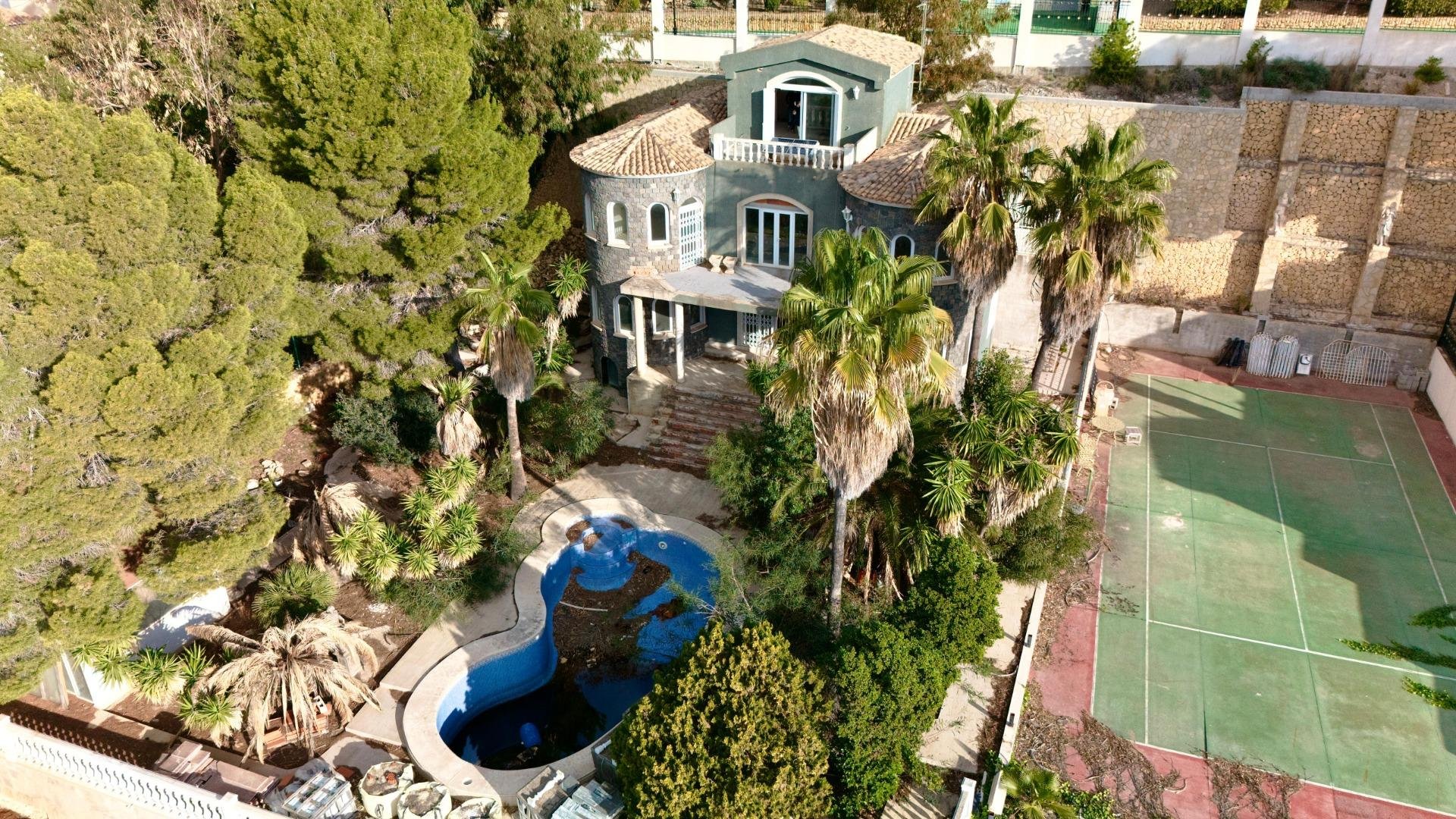 House in Zona Altea Hills, Alicante, Spain 4 bedrooms, 605 sq.m. No. 165491
