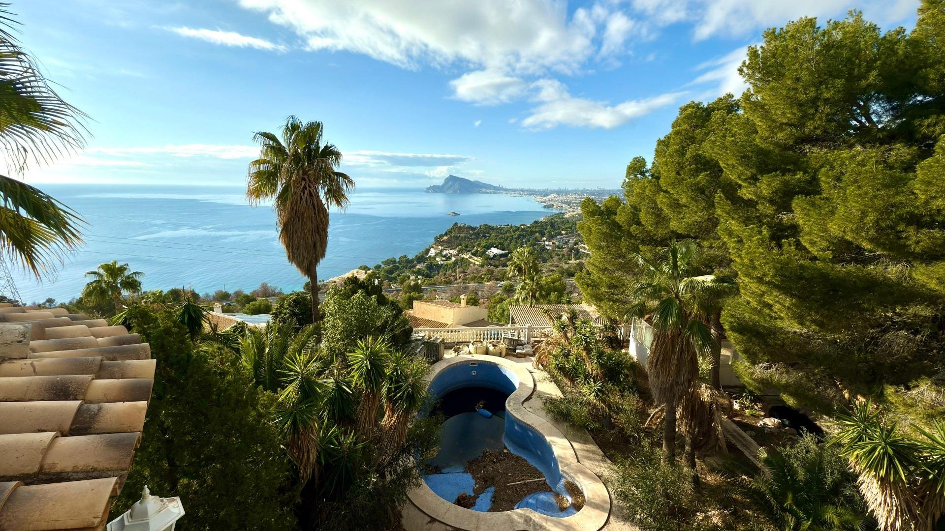 House in Zona Altea Hills, Alicante, Spain 4 bedrooms, 605 sq.m. No. 165491