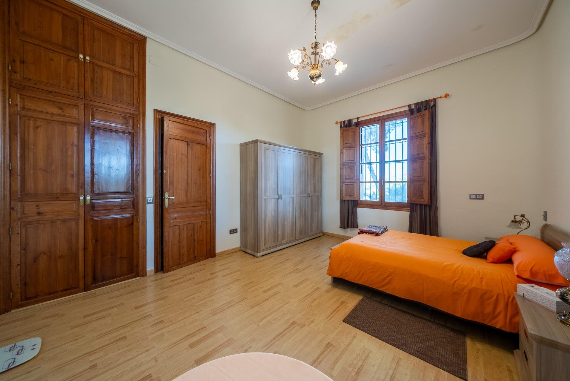Сasa en Mutxamel, Alicante, España 7 dormitorios, 1350 m2 No. 165490