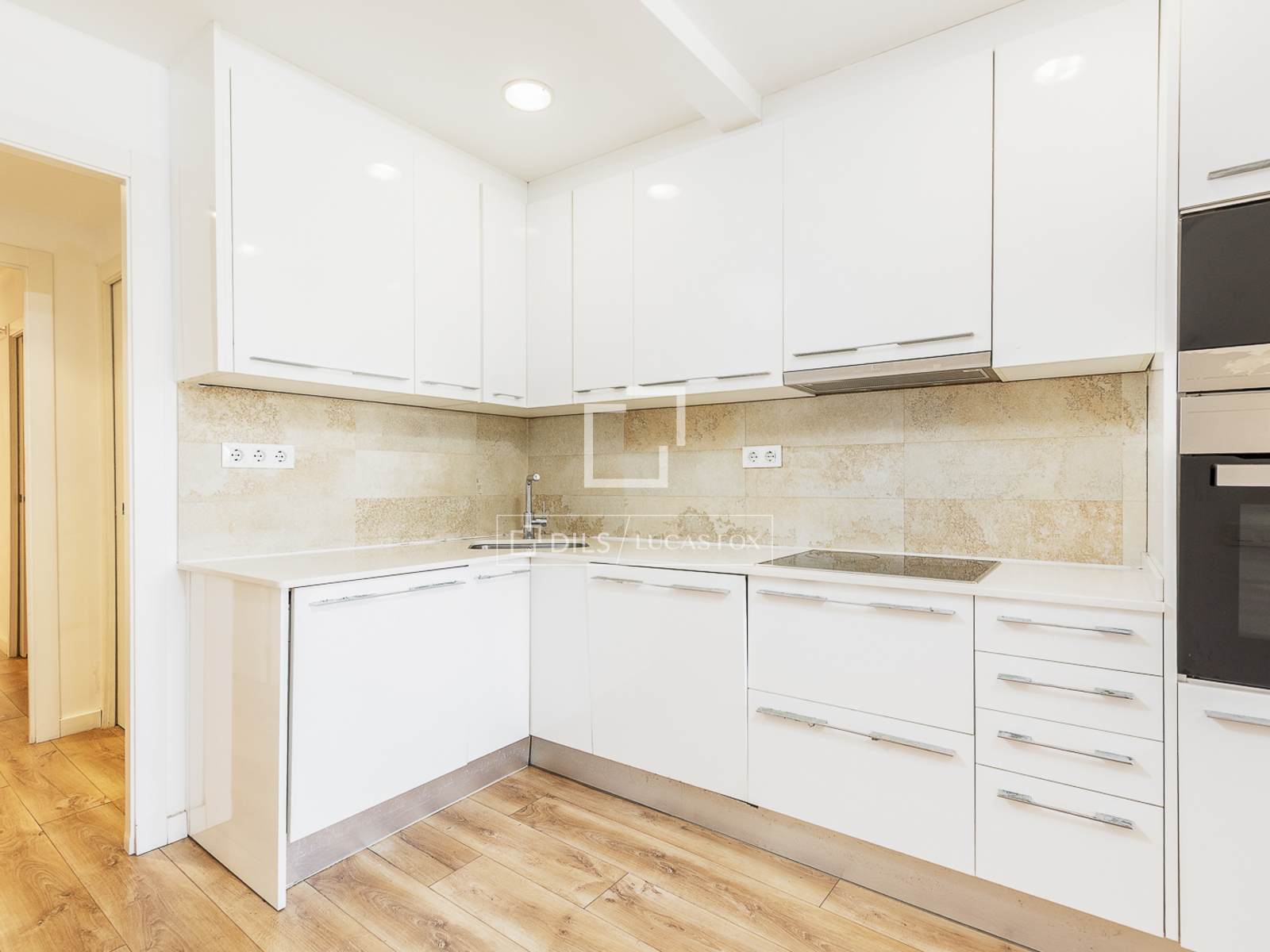 Appartamento a Barcelona, Spagna 3 camere da letto, 117 mq. N° 168914