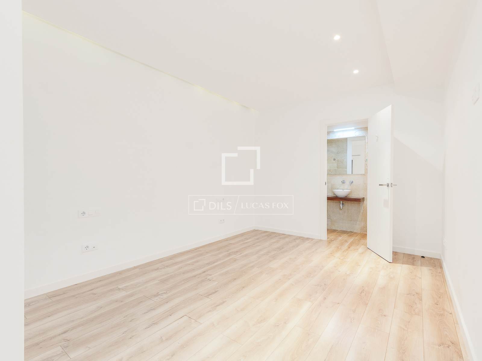 Appartamento a Barcelona, Spagna 3 camere da letto, 117 mq. N° 168914