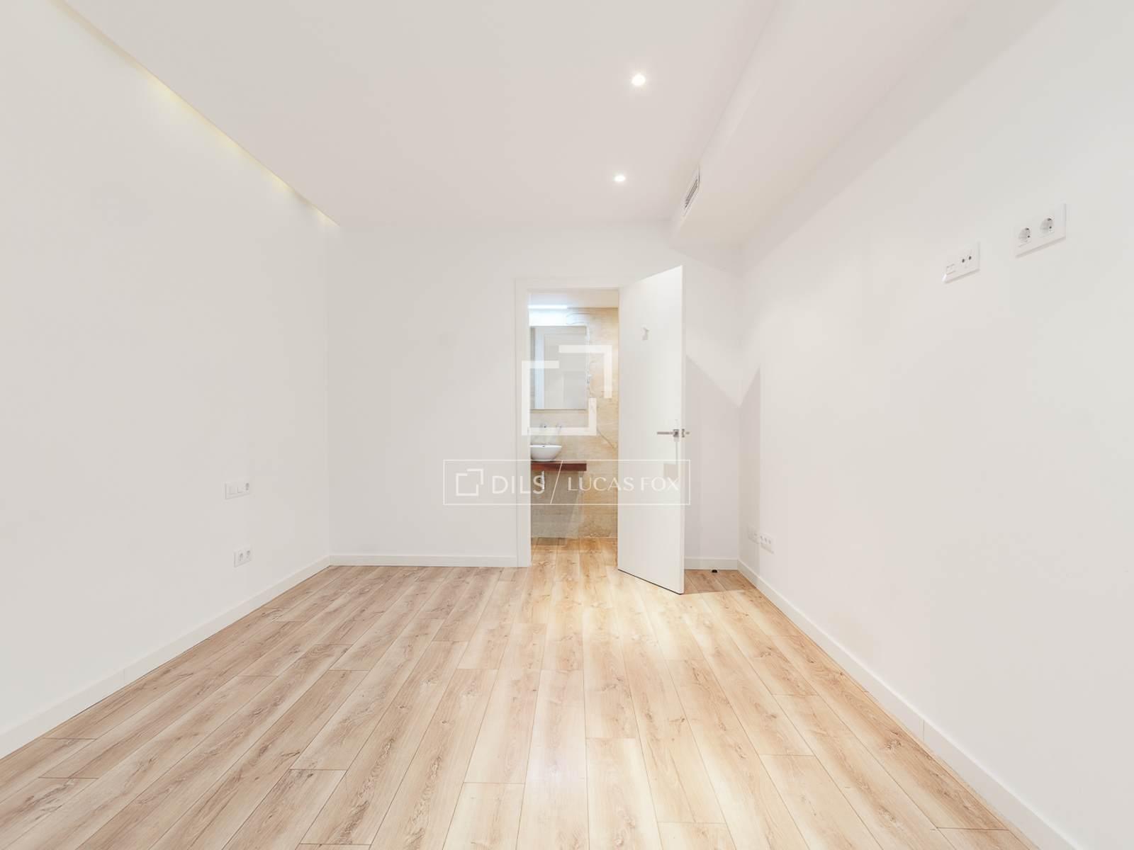 Appartamento a Barcelona, Spagna 3 camere da letto, 117 mq. N° 168914