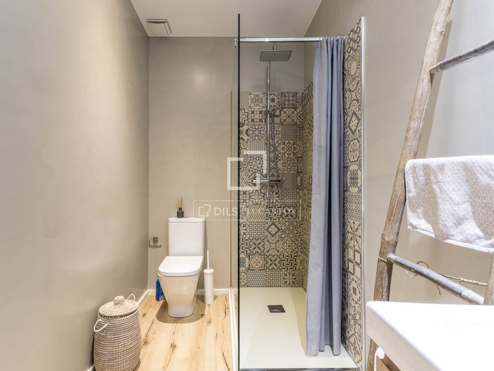 Apartamento en Barcelona, España 2 dormitorios, 90 m2 No. 168911