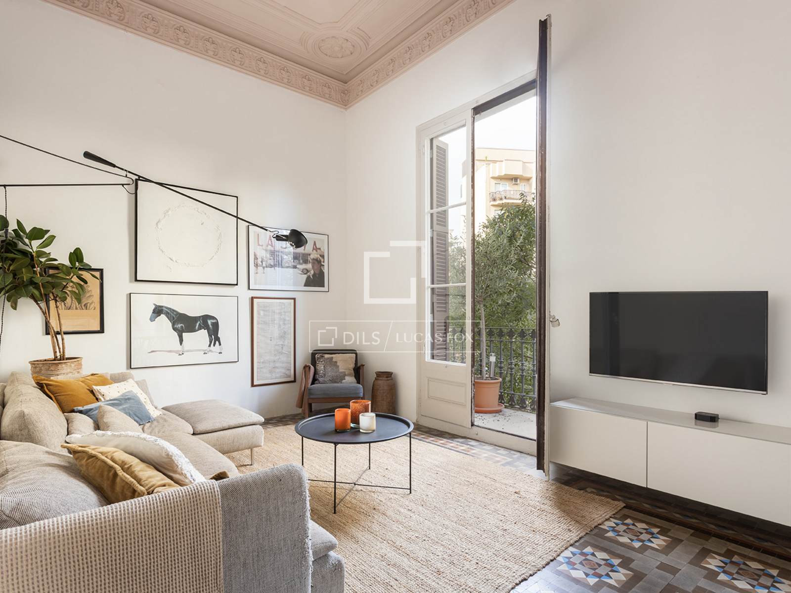 Apartamento en Barcelona, España 3 dormitorios, 116 m2 No. 168910