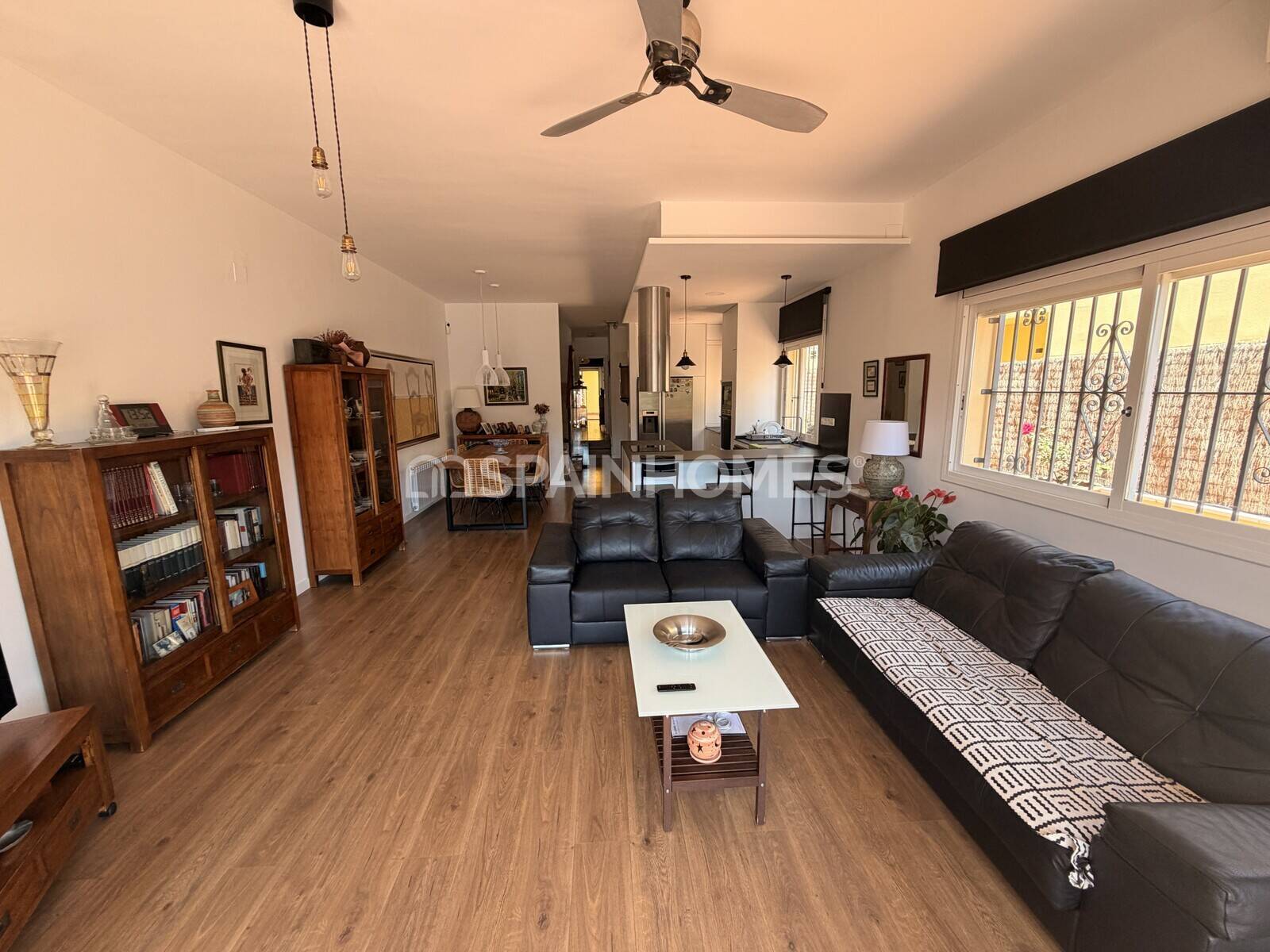 Villa a Sitges, Barcelona, Spagna 4 camere da letto, 250 mq. N° 166852