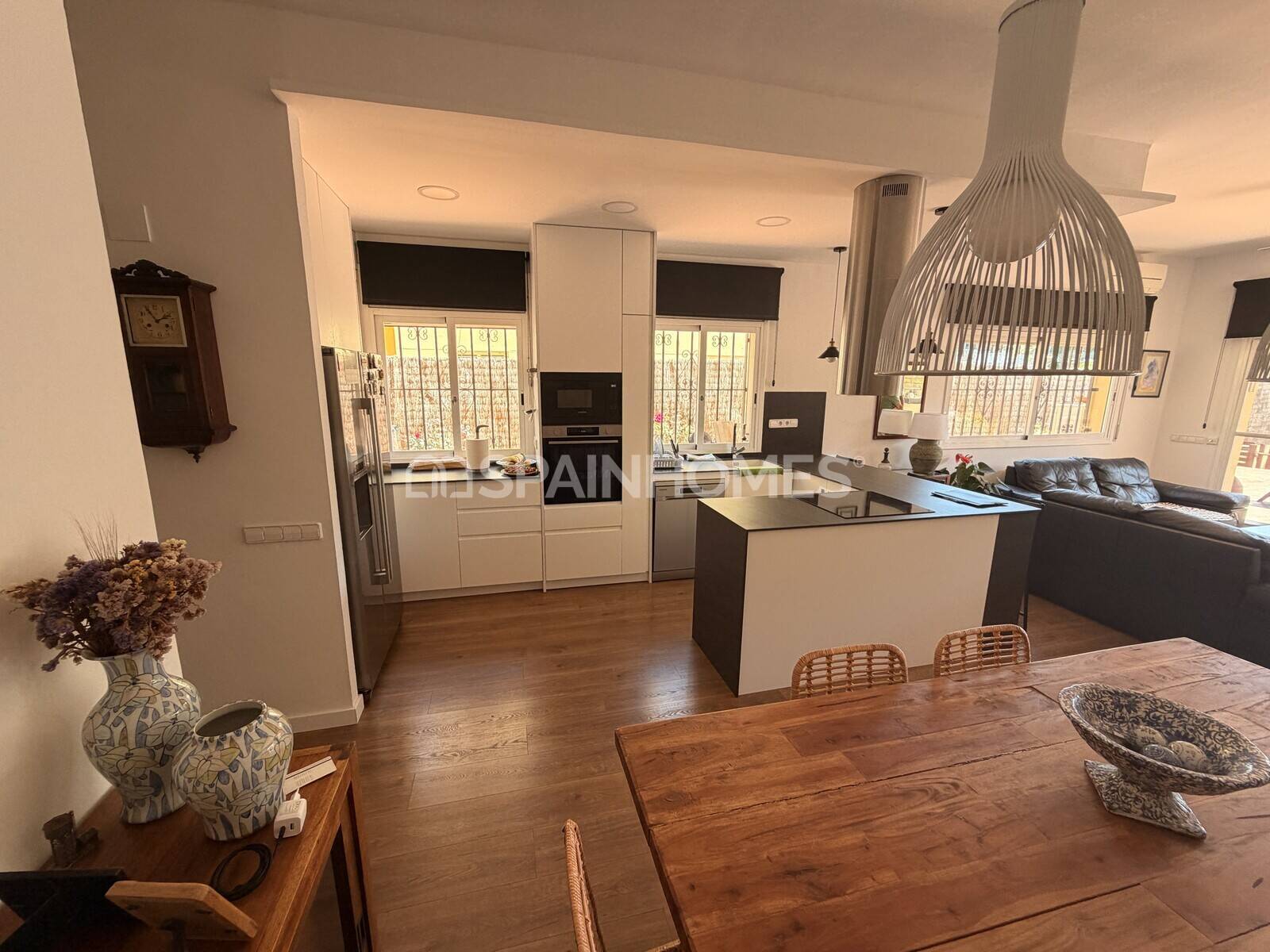 Villa a Sitges, Barcelona, Spagna 4 camere da letto, 250 mq. N° 166852